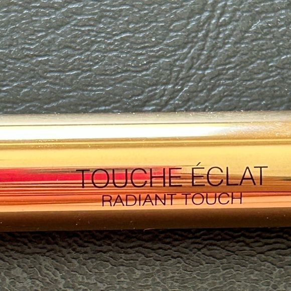 Yves Saint Laurent Touche Éclat High Cover Radiant Concealer #4 SAND /NO BOX - Picture 2 of 3